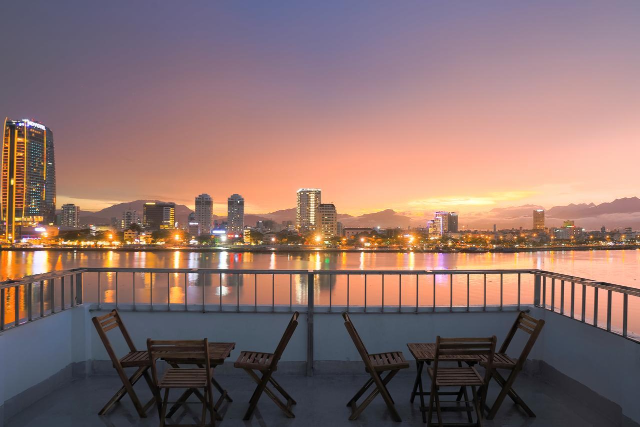 Vitalis Riverside Hotel Da Nang Dış mekan fotoğraf